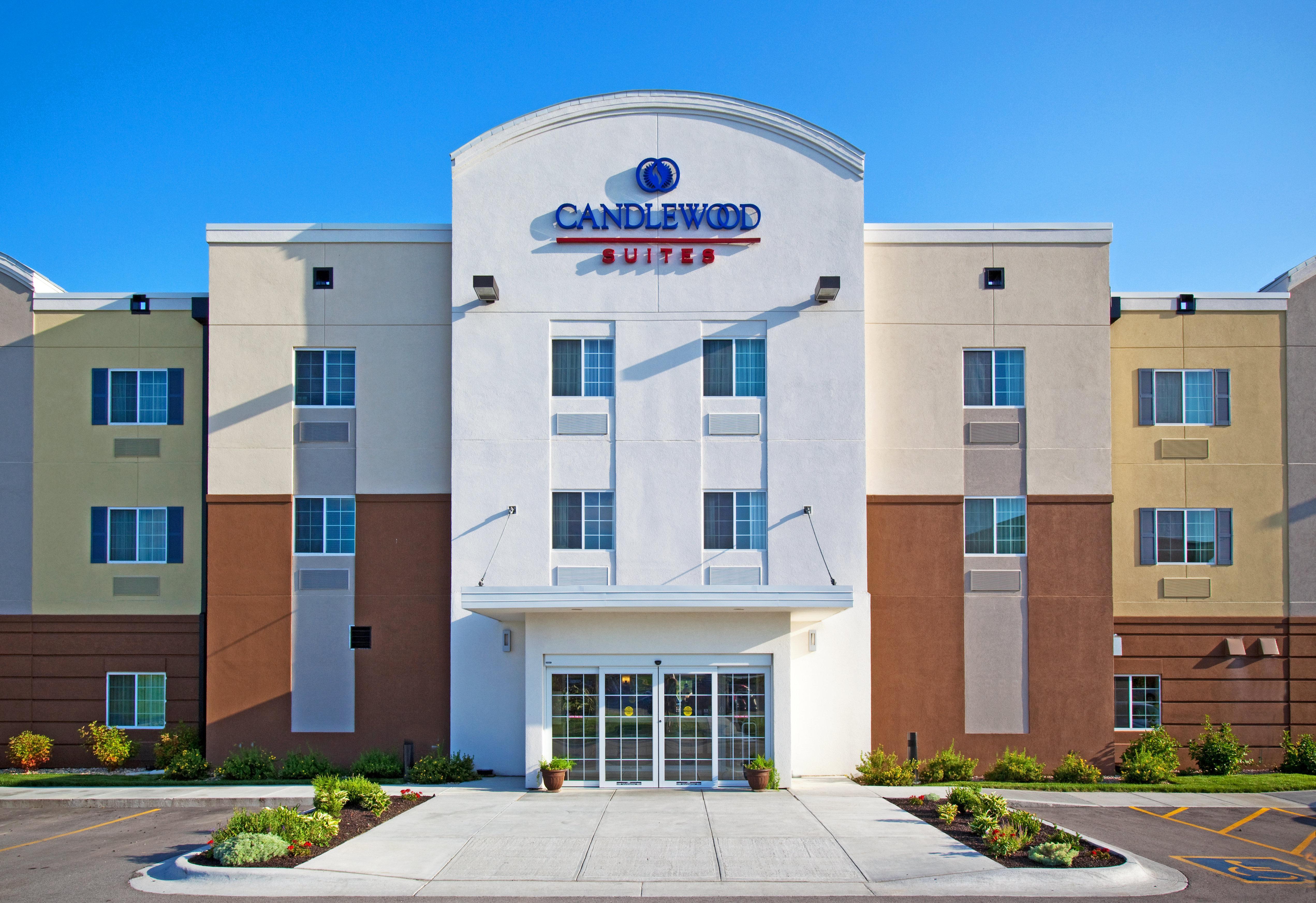 Candlewood Suites בלוויו מראה חיצוני תמונה