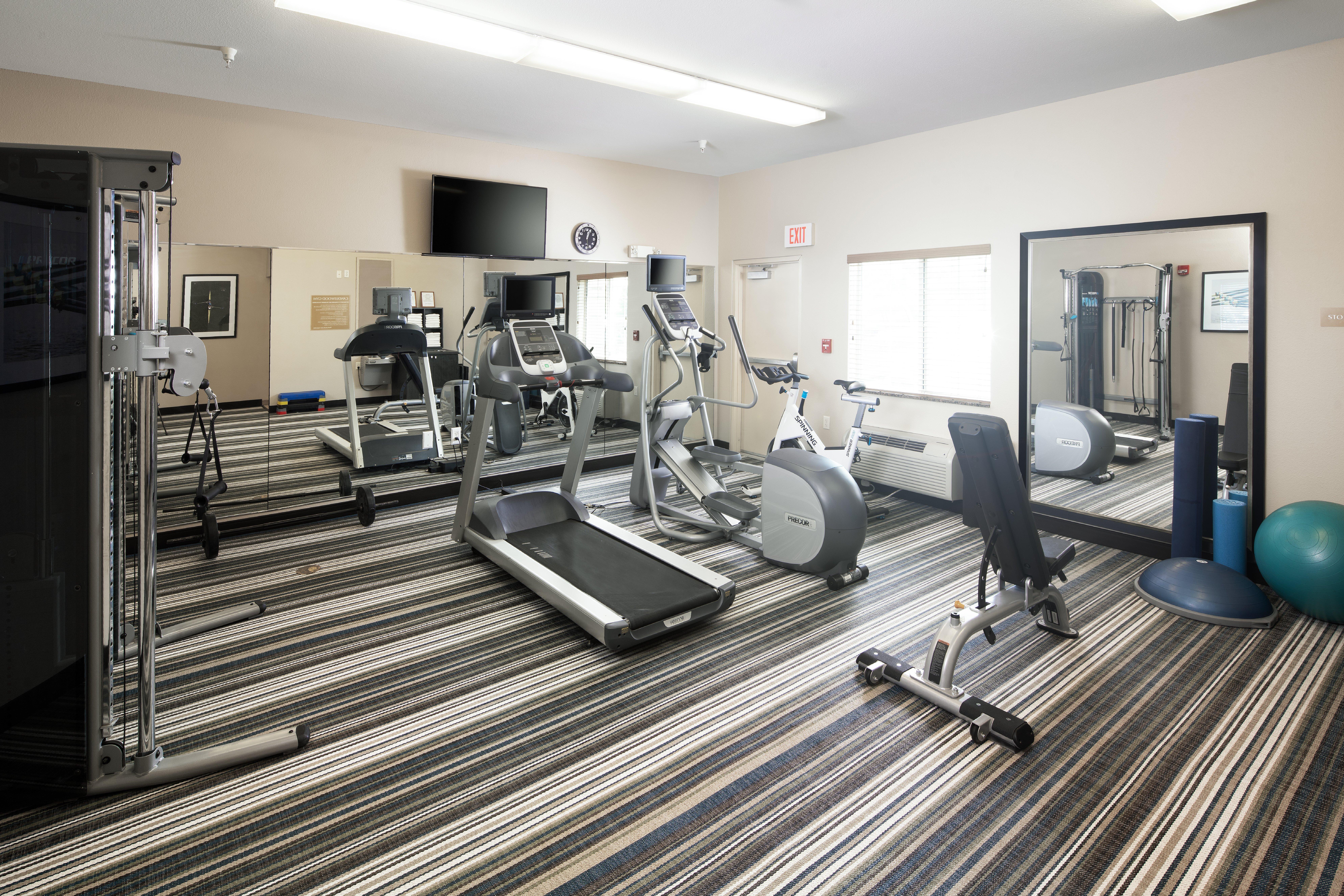 Candlewood Suites בלוויו מראה חיצוני תמונה