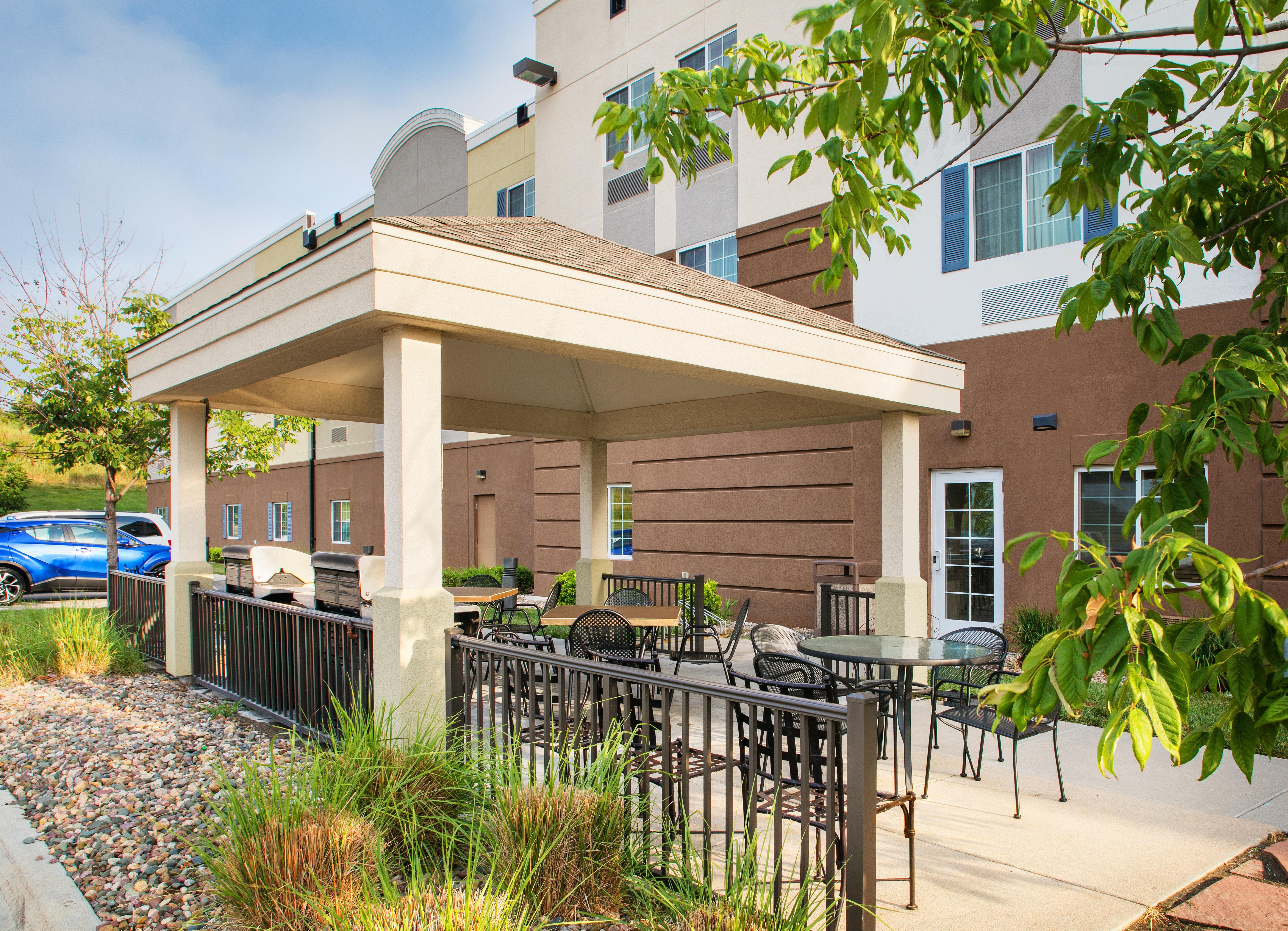 Candlewood Suites בלוויו מראה חיצוני תמונה