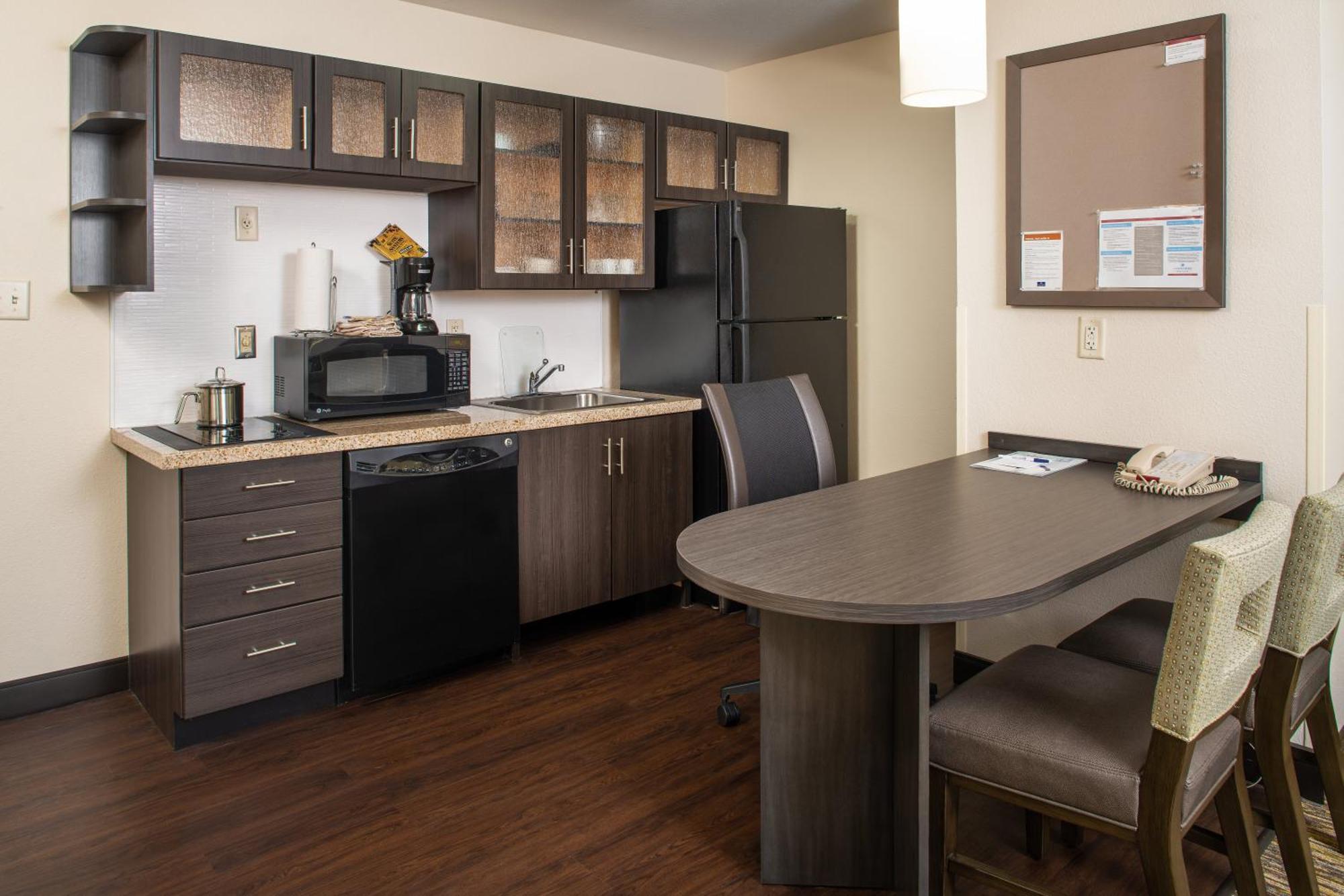Candlewood Suites בלוויו מראה חיצוני תמונה