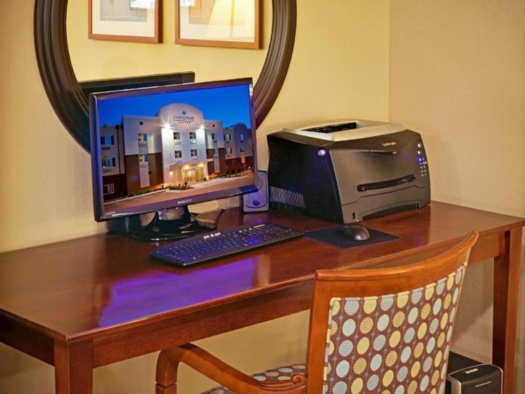 Candlewood Suites בלוויו מראה חיצוני תמונה