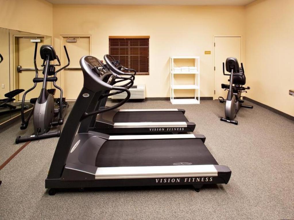 Candlewood Suites בלוויו מראה חיצוני תמונה